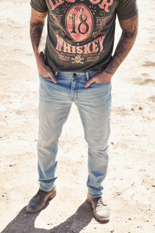 Дънки с избелял ефект