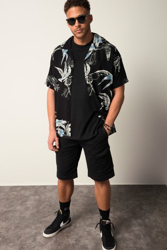 Тениска STHUGE разкроена