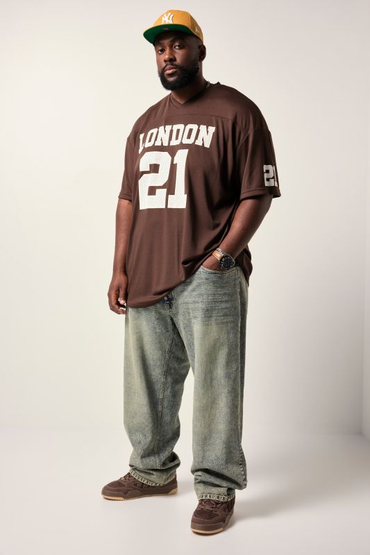 Тениска с надпис STHUGE