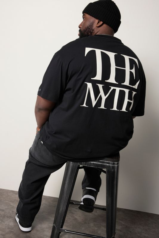 Тениска с принт STHUGE