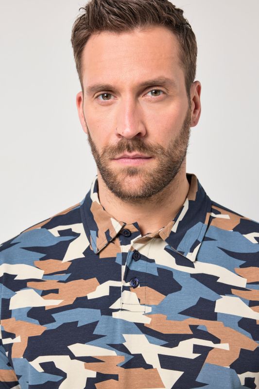 Тениска с абстрактен принт