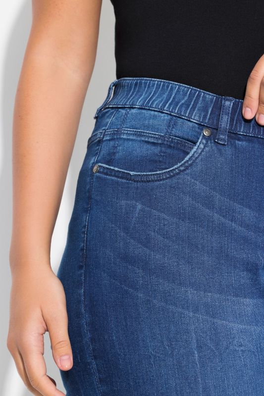 Mandy Straight Leg Comfort Waist Jeans