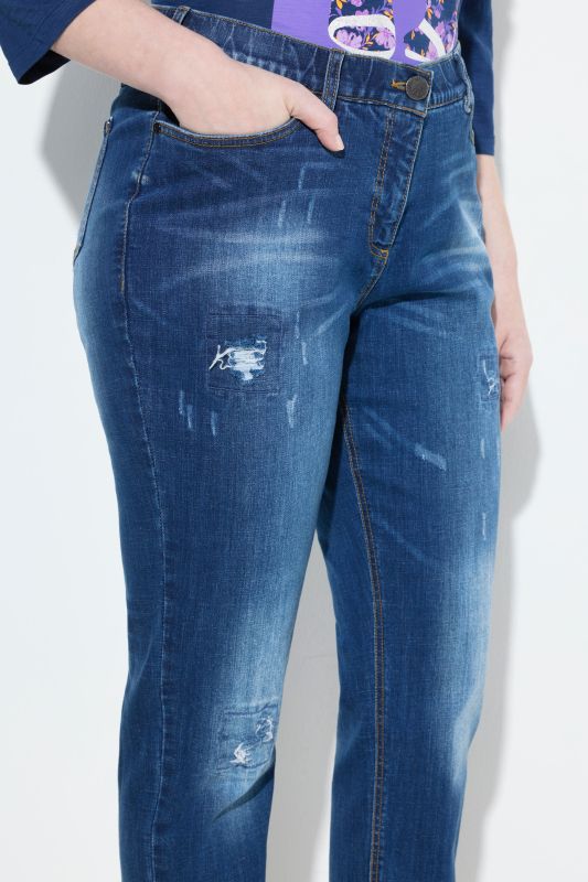 Lightly Distressed Stretch Fit Jeans