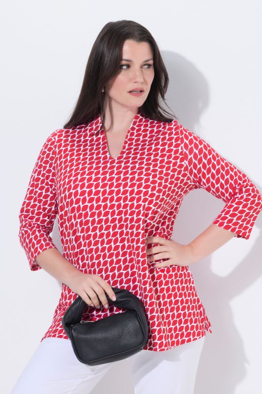 Тениска с графични листа