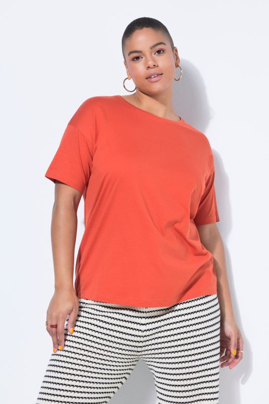 Round Neck Short Sleeve Relaxed Fit Cotton Tee