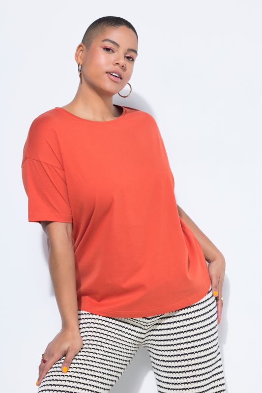 Round Neck Short Sleeve Relaxed Fit Cotton Tee