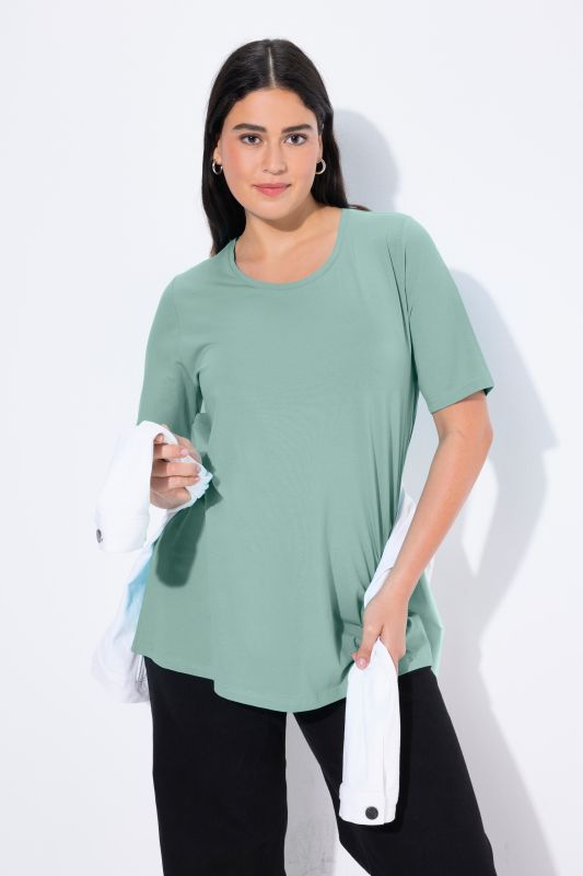 Essential Round Neck Stretch Tee