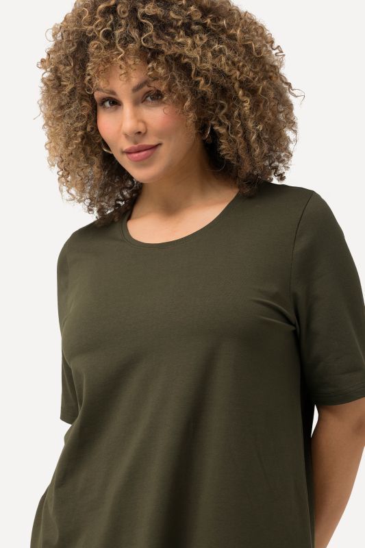 Essential Round Neck Stretch Tee