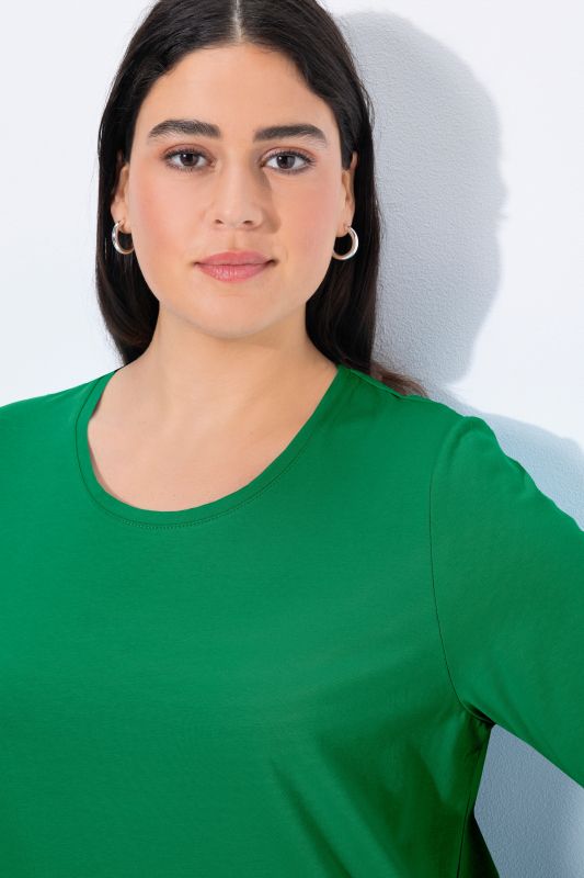 Essential Round Neck Stretch Tee