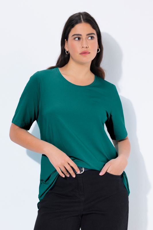 Essential Round Neck Stretch Tee