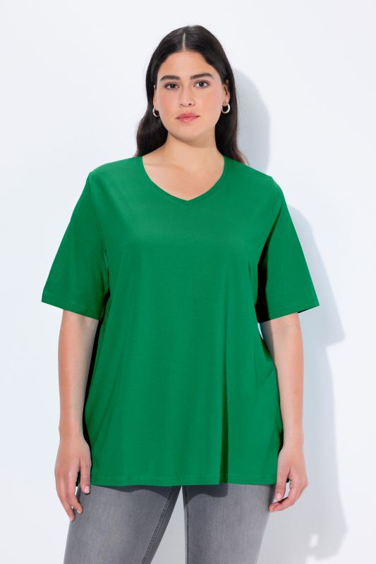 Essential V-Neck Stretch Tee