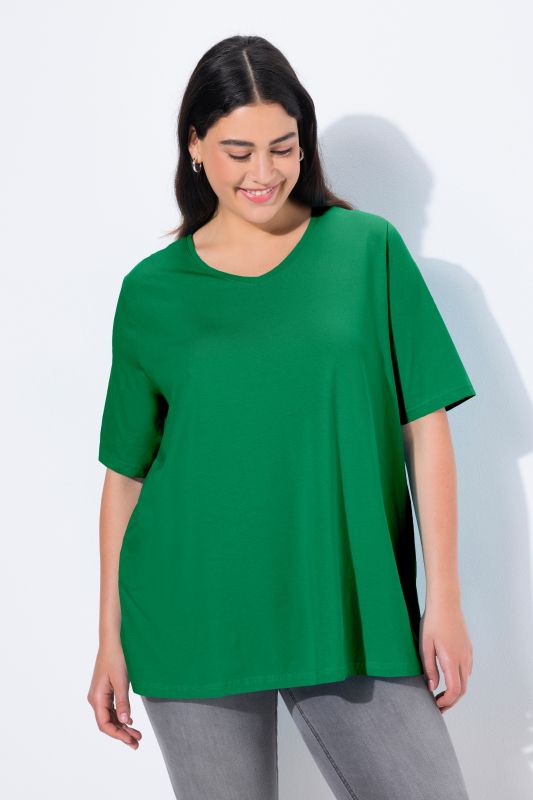 Essential V-Neck Stretch Tee