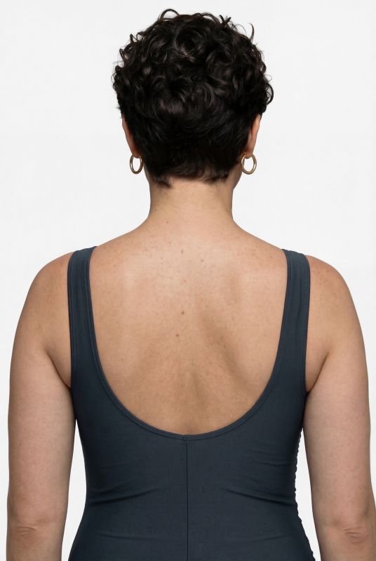 Бански с ринг за акцент