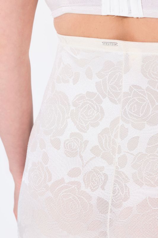 Шорти оформящи с принт на рози