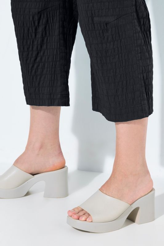 Textured Elastic Waist Cropped Pants