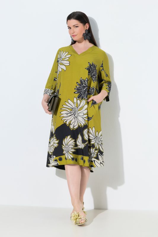Vibrant Flower Print 3/4 Sleeve Midi Dress