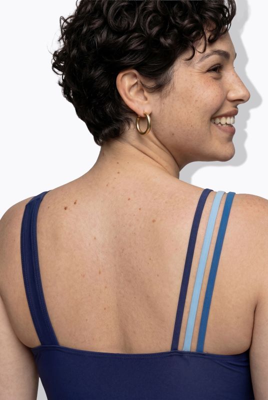 Бански с блокови райета