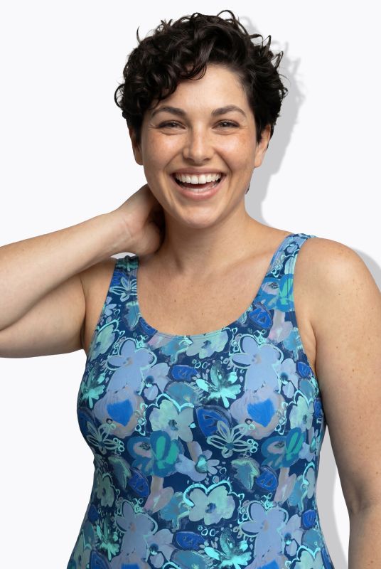 Бански с пастелен флорален принт