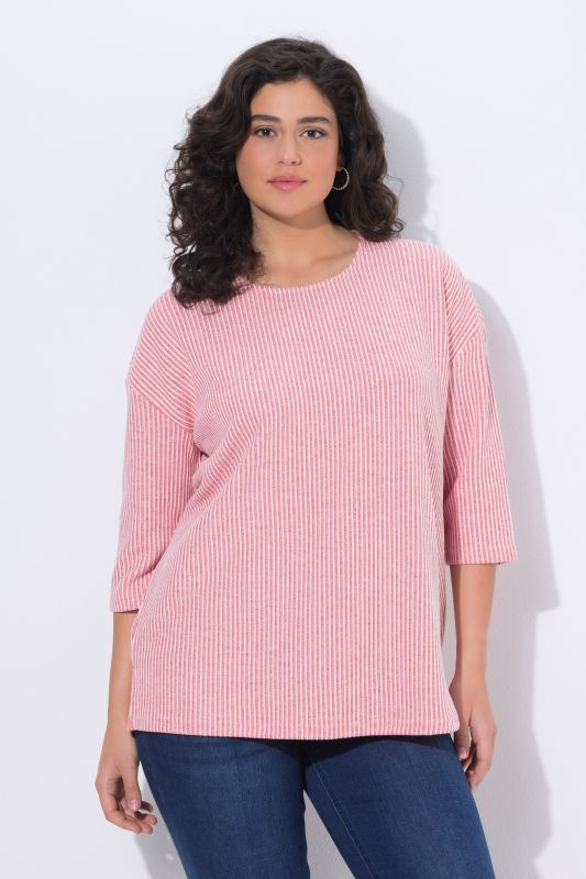 Пуловер с вертикални райета