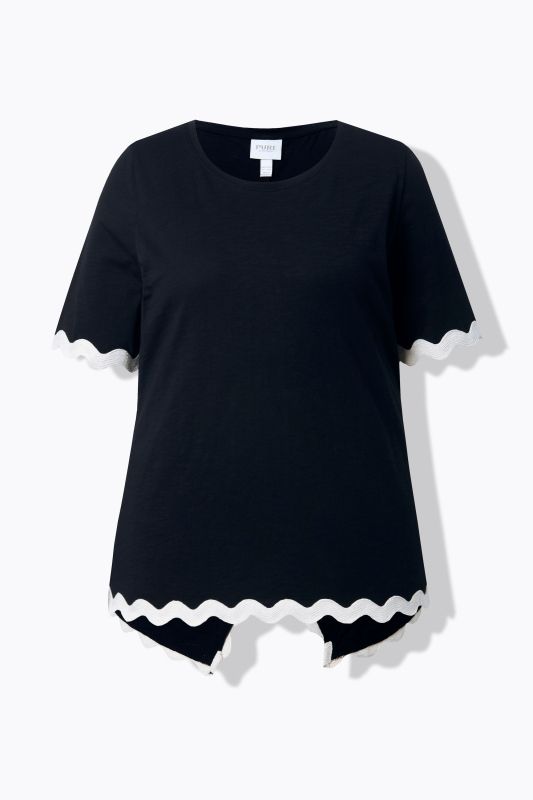 Тениска с контрастни акценти