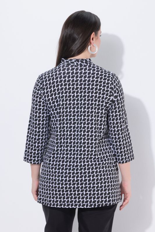 Тениска с графични листа