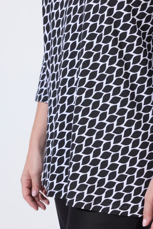 Тениска с графични листа