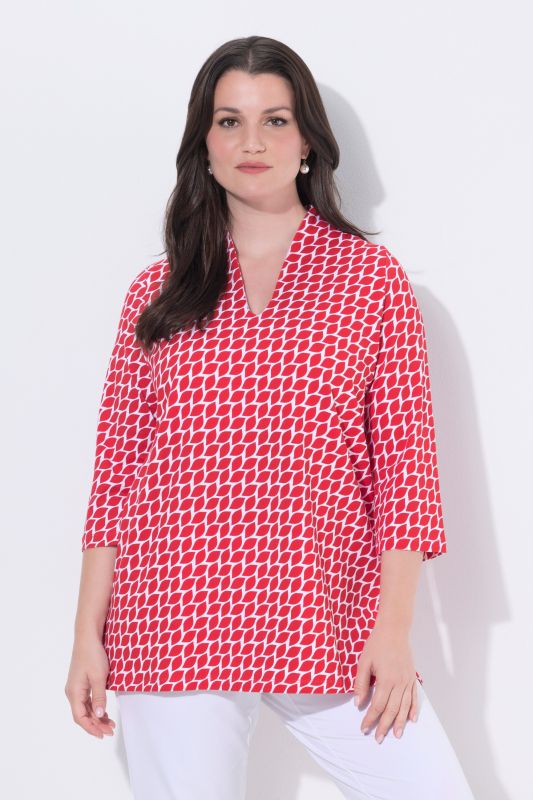 Тениска с графични листа