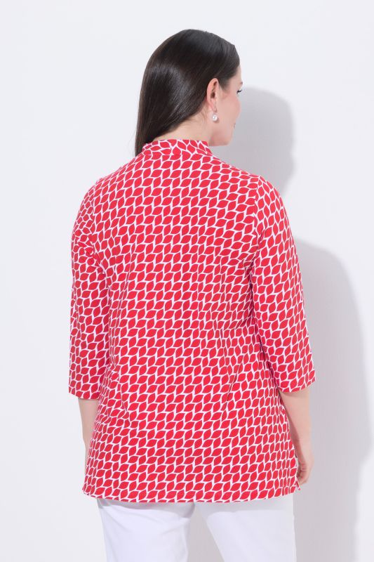 Тениска с графични листа