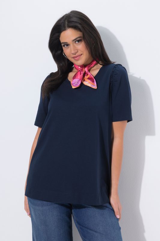 Тениска с акцент на раменете