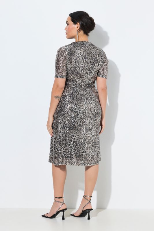 Рокля с леопардов принт и пайети