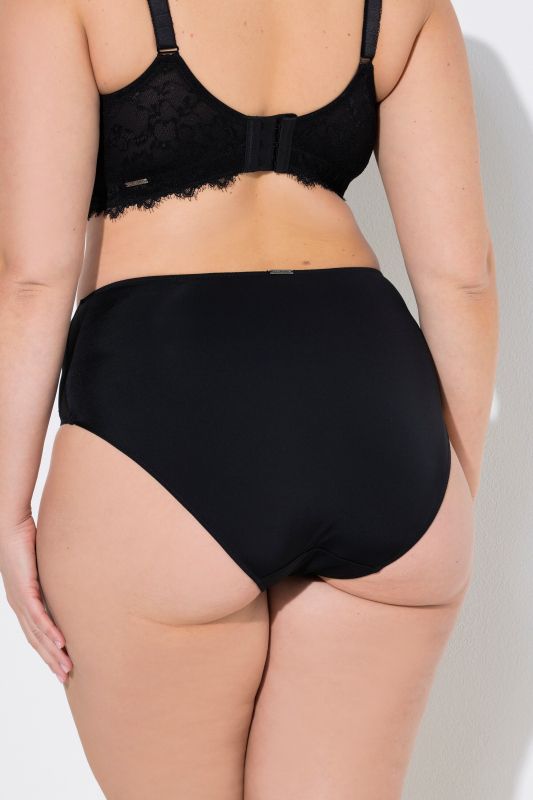 Бикини с дантела