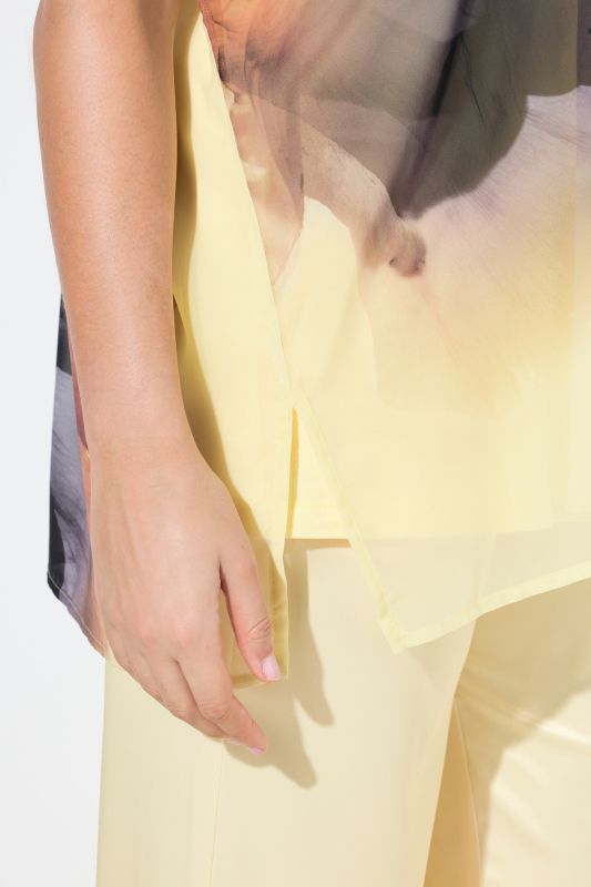 Блуза с флорален принт и шифон