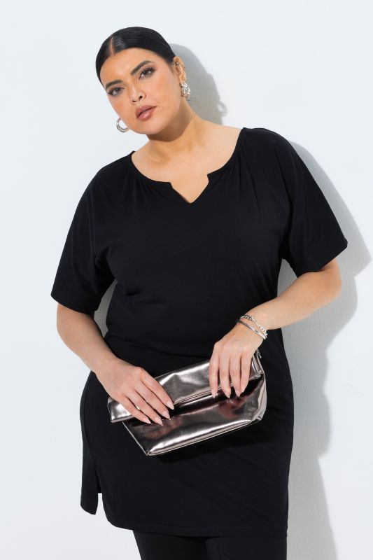 Туника с кръгло деколте с цепка