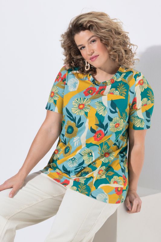 Тениска със завъртян флорален принт