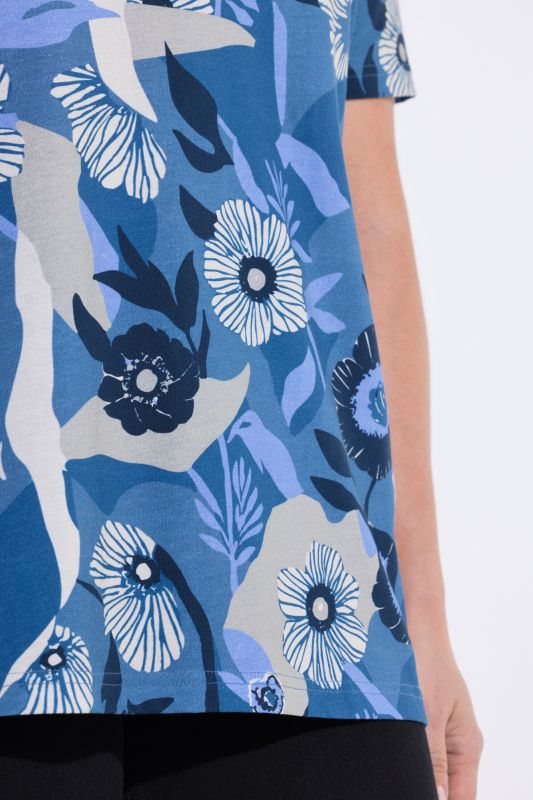 Тениска със завъртян флорален принт