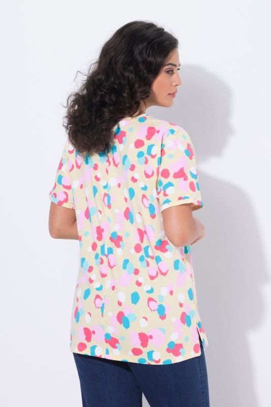 Тениска с цветни точки