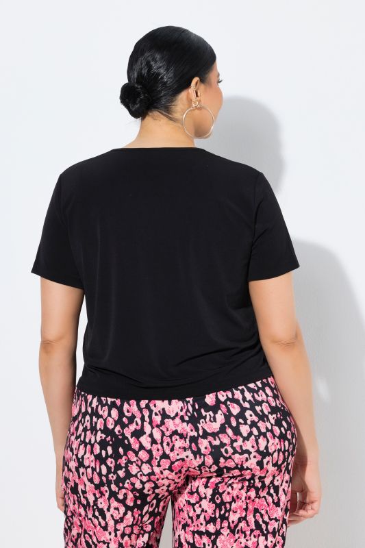 Тениска с модерна визия