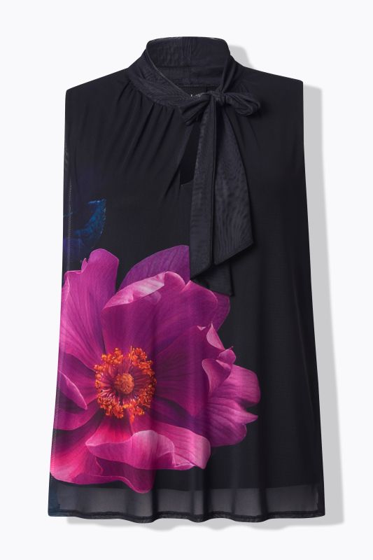 Потник с цвете