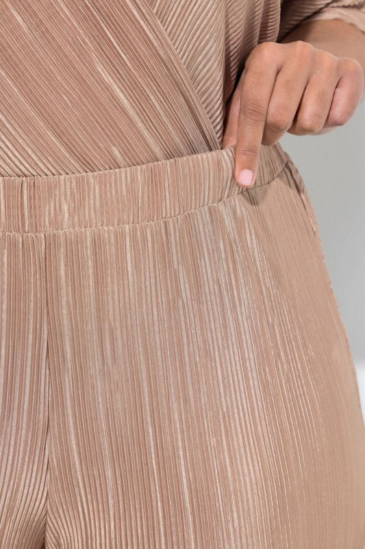 Pleated Elastic Waist Pants