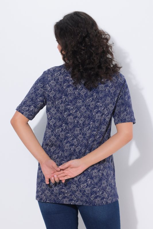 Тениска с принт на костенурки