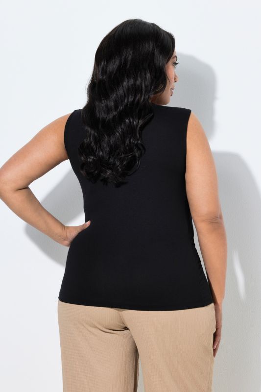 Потник с асиметрично деколте