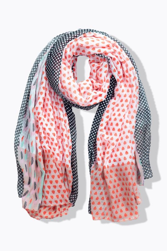 Шал с малки сърца