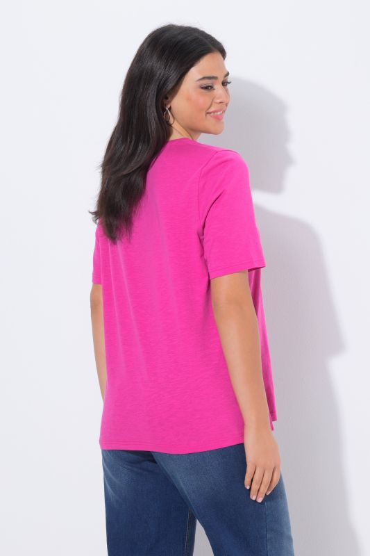 Тениска с бляскави акценти