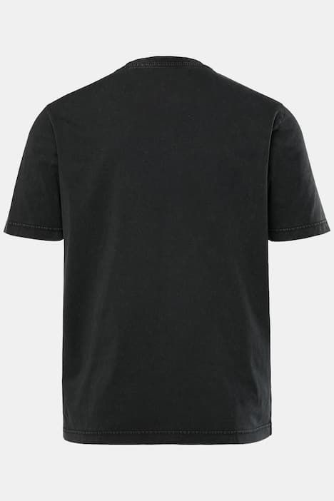 Тениска с традиционен принт и надпис