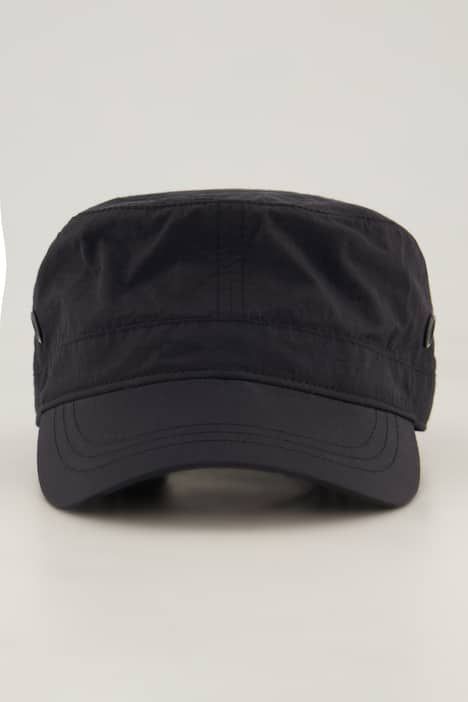 Шапка с козирка