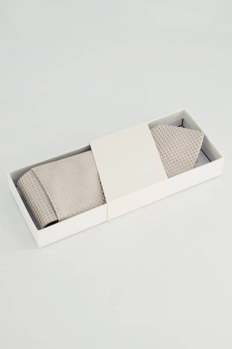 Вратовръзка и кърпичка комплект