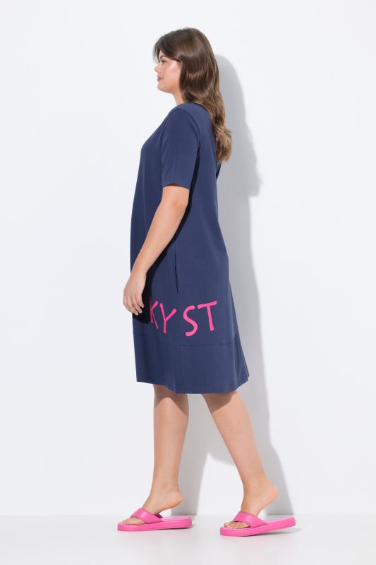 Рокля трикотажна с надпис