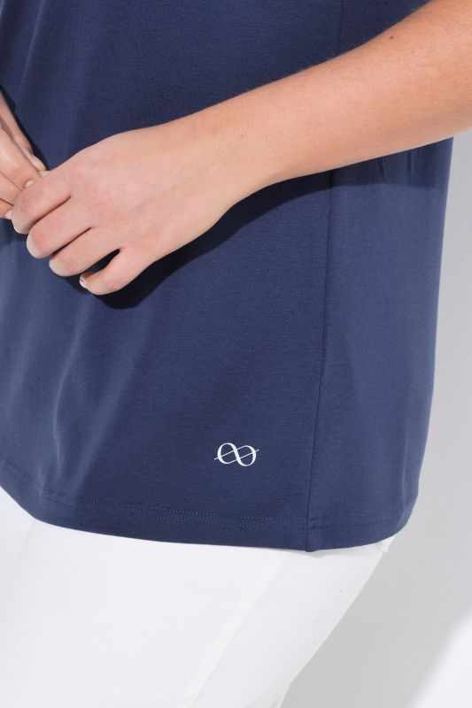 Тениска с V - образно деколте