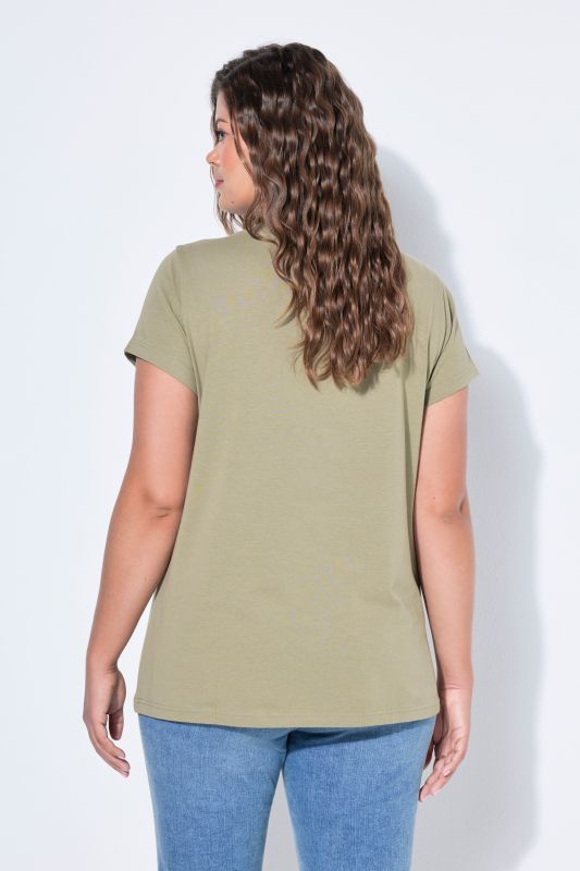 Тениска с V - образно деколте