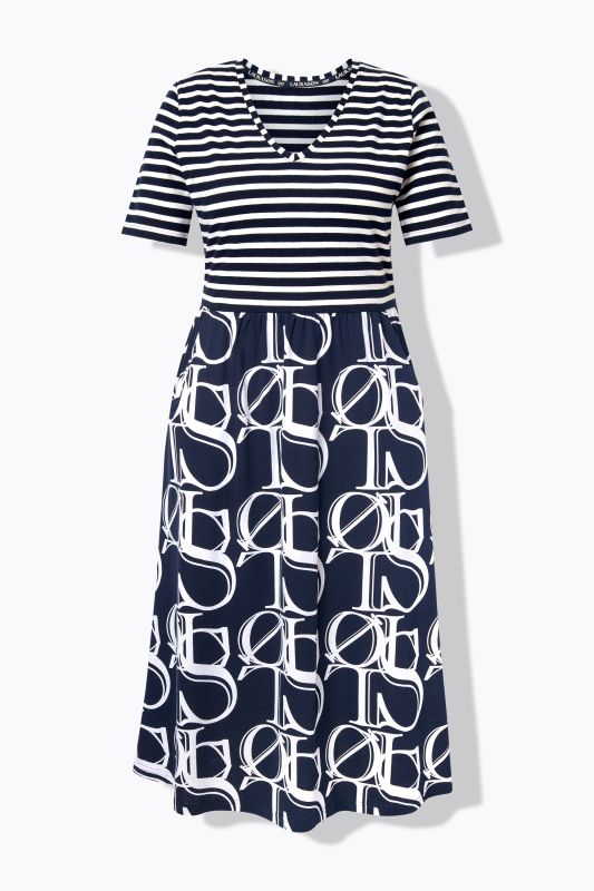 Рокля с райета и принт